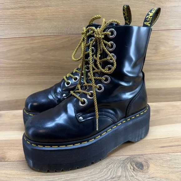 Dr. Martens Jadon Max Platform Chunky Womens 7 Combat Boots Black Leather Zip 38 - Picture 1 of 11